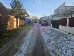 Teren Clinceni cu drum de servitute - zona Primarie